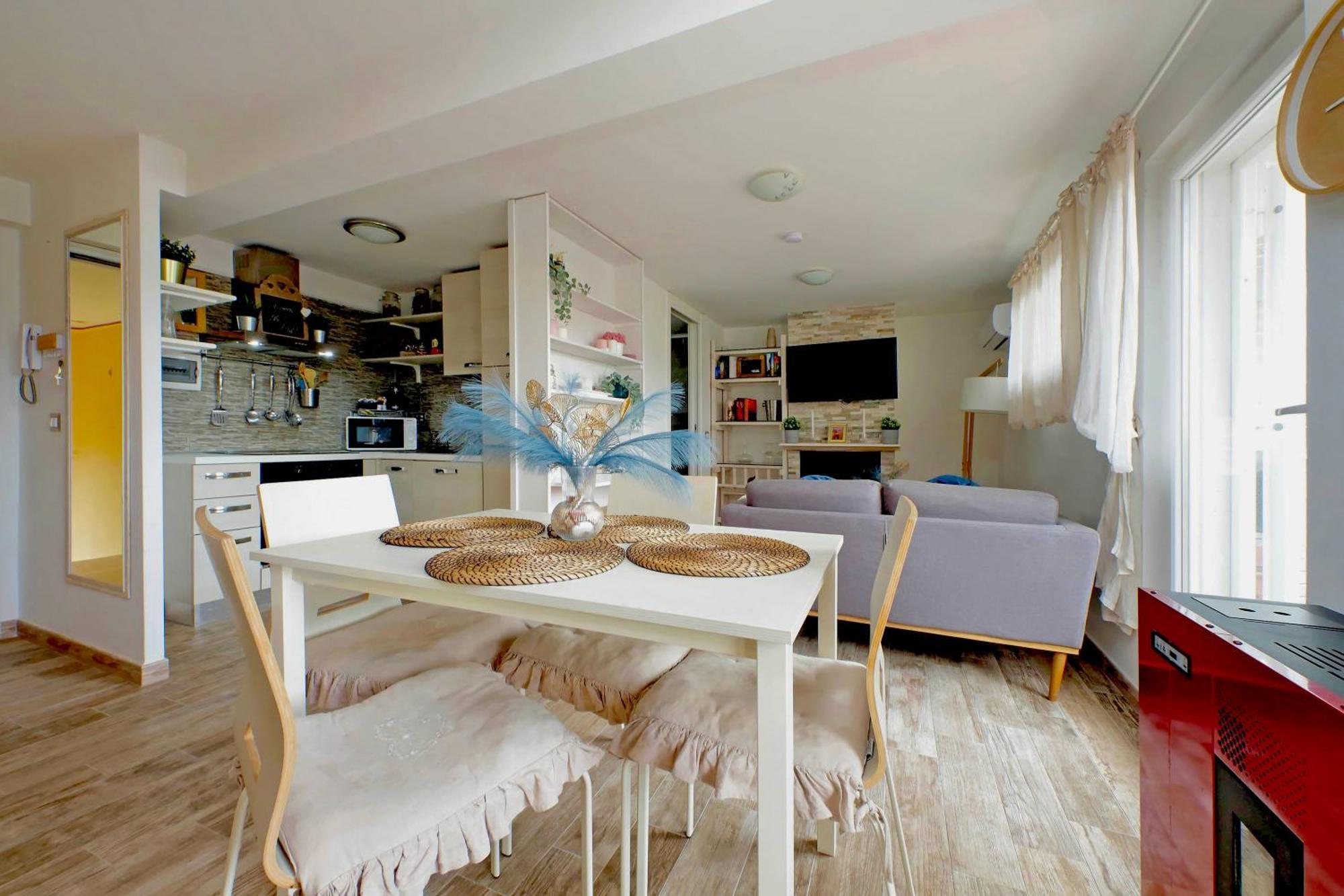 The Attic Apartment Civitavecchia Exterior foto
